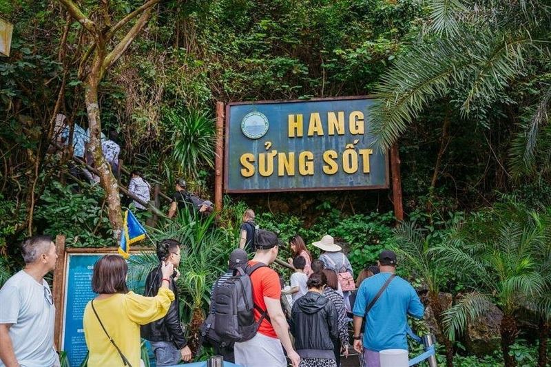 Halong Bay 2 Days with Cozy Bay Classic Cruise